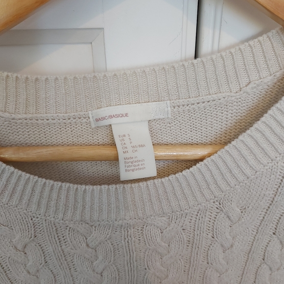 H&M Off-white Small Sweater - Picture 2 of 5